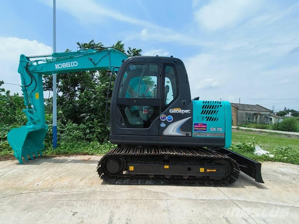 Kobelco SK 75 Rupsgraafmachines