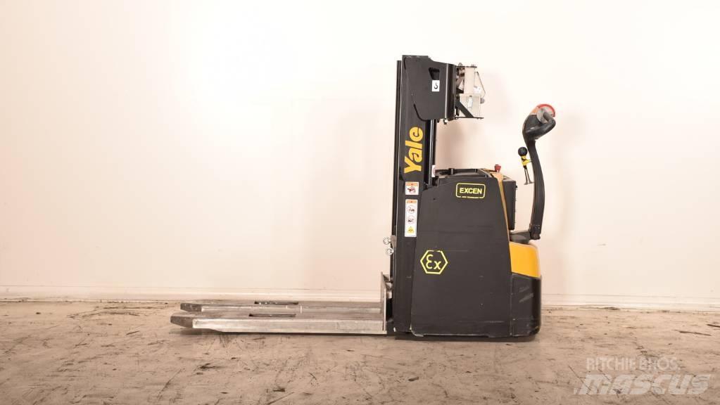 Yale MS20 Stapelaar meeloop