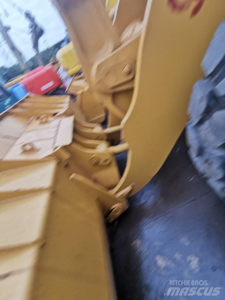CAT 938F Wielladers
