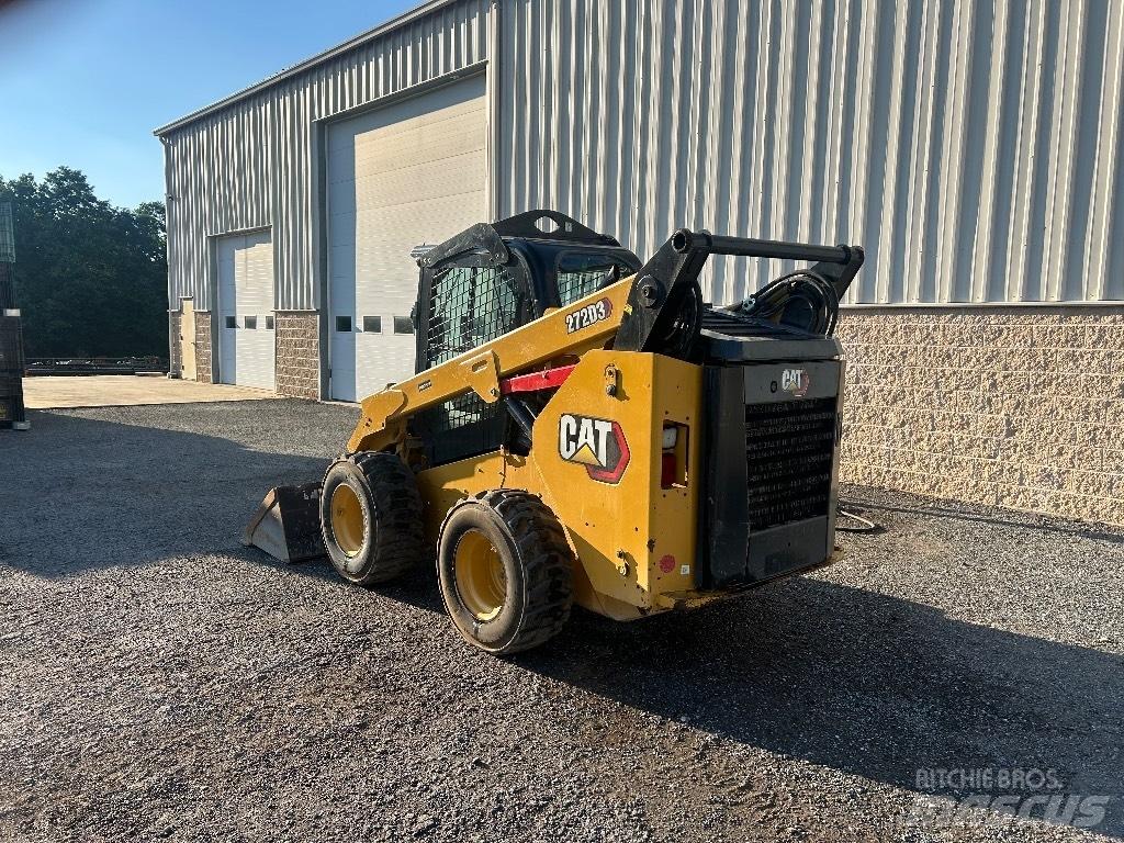 CAT 272 D3 Schrankladers
