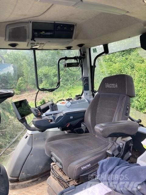 Valtra T235V Tractoren