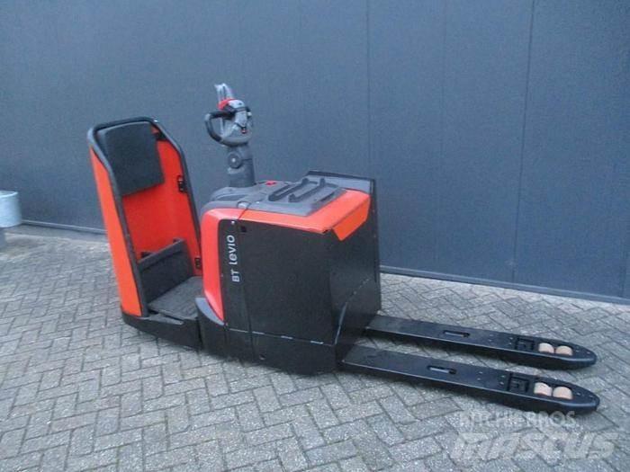 Toyota LPE 250 Meerij pallettruck met platform