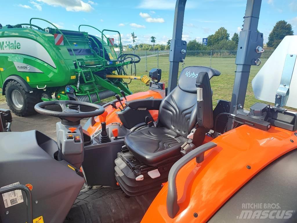 Kubota M4063 ROPS Tractoren