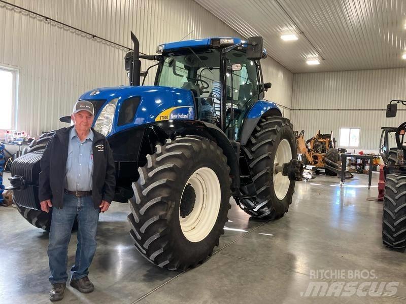 New Holland Tractors Compacttrekkers
