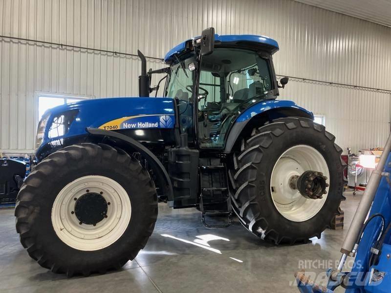 New Holland Tractors Compacttrekkers