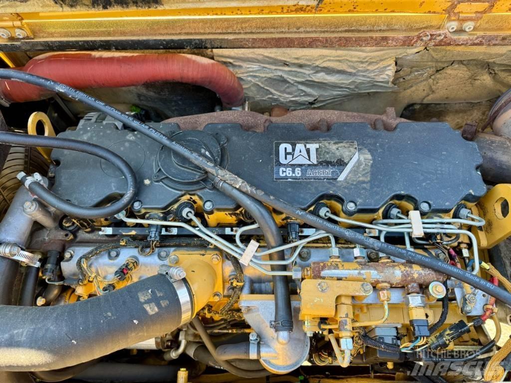 CAT M 322 D Wielgraafmachines