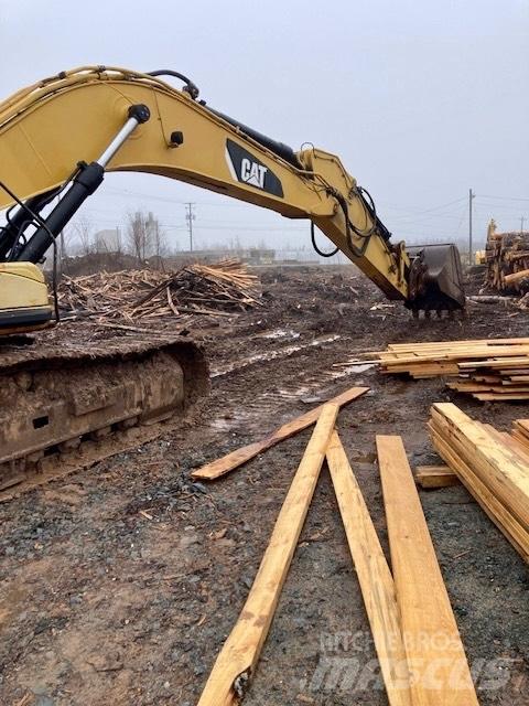 CAT 330 D Rupsgraafmachines