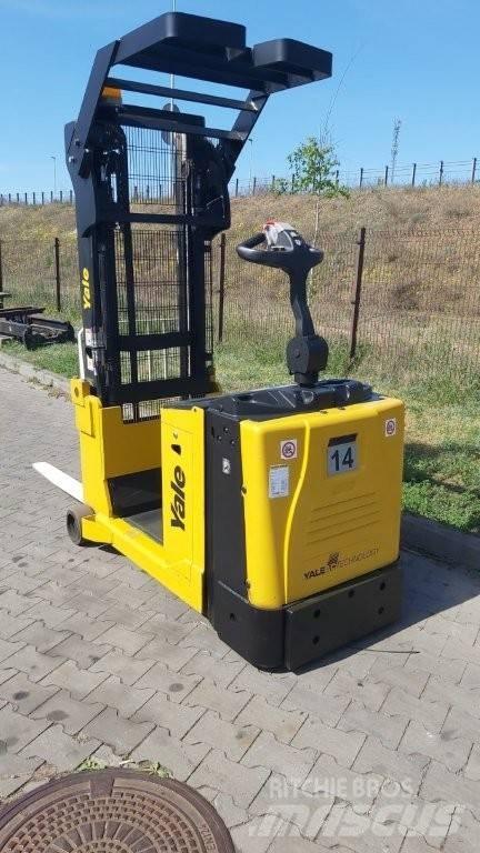 Yale MC10 Reachtruck voor hoog niveau
