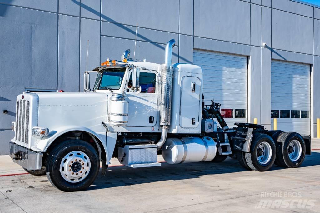 Peterbilt 388 Trekkers
