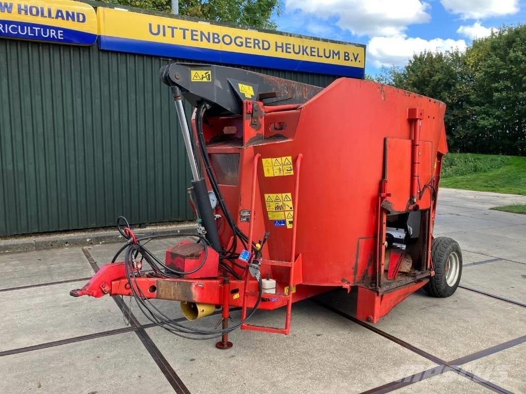 Trioliet GIGANT 900 Mengvoedermachines