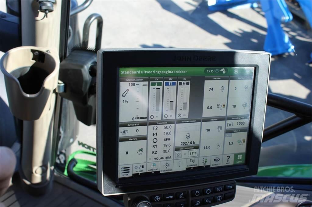 John Deere 6130R Tractoren