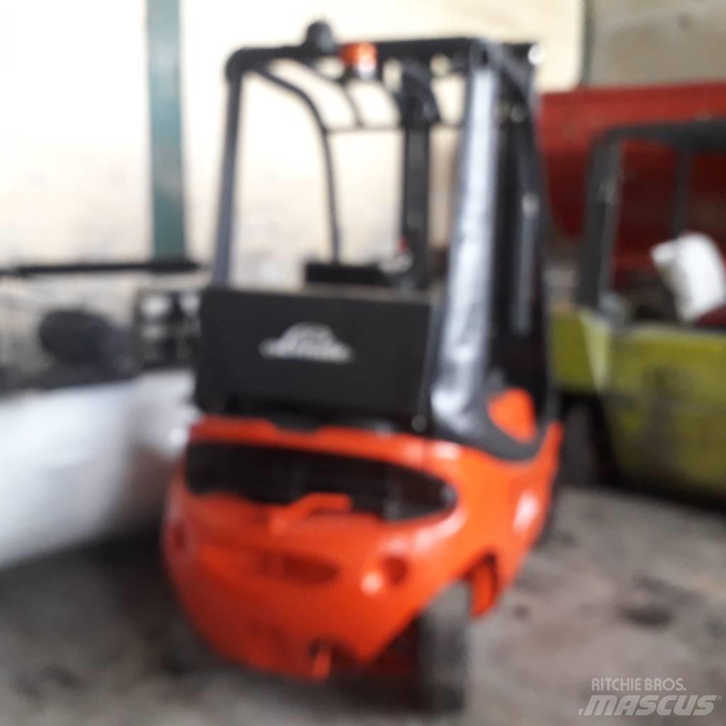 Linde H18d Reachtruck voor hoog niveau