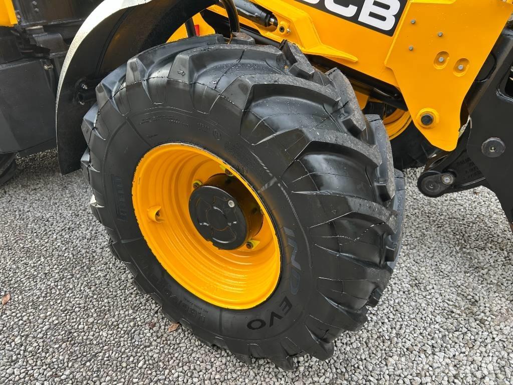 JCB TM320S Verreikers voor landbouw