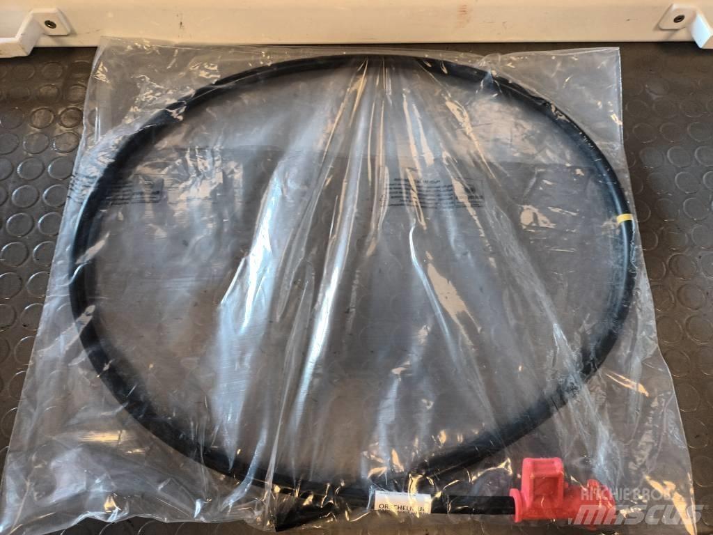 Volvo PIPE 21872077 Transport - Anderen