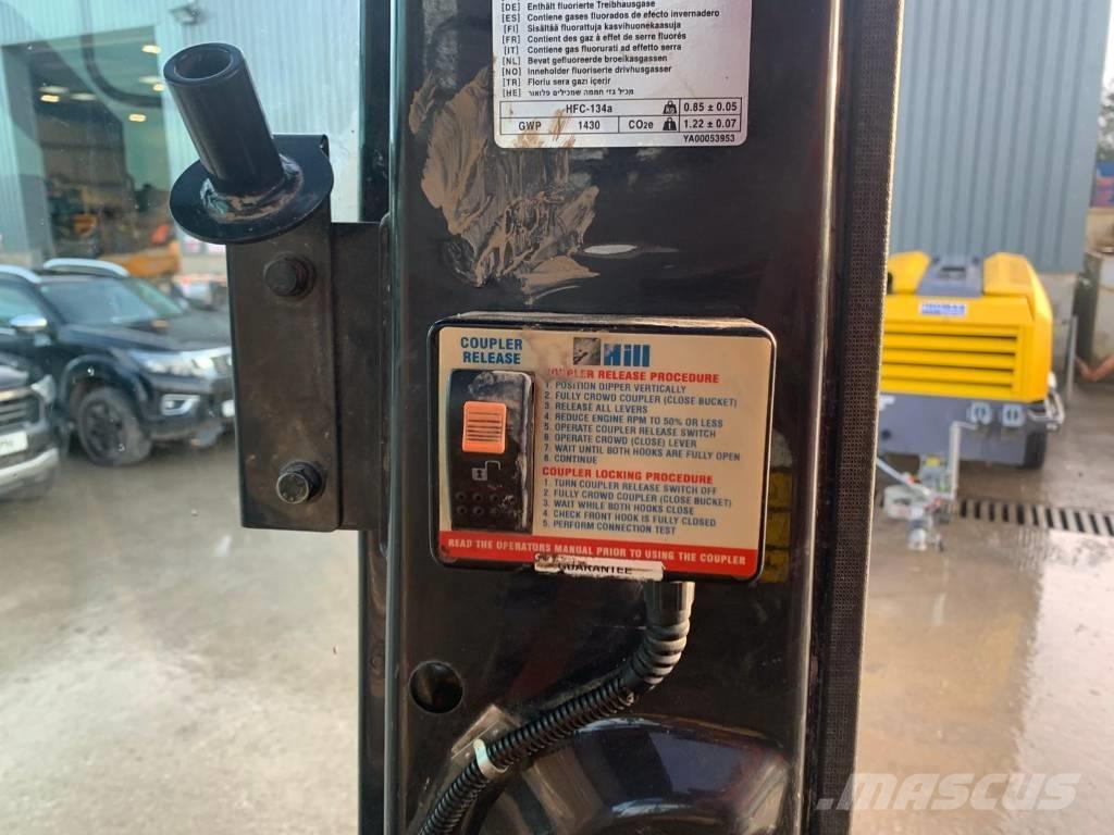 Hitachi ZX 135 US-6 Rupsgraafmachines