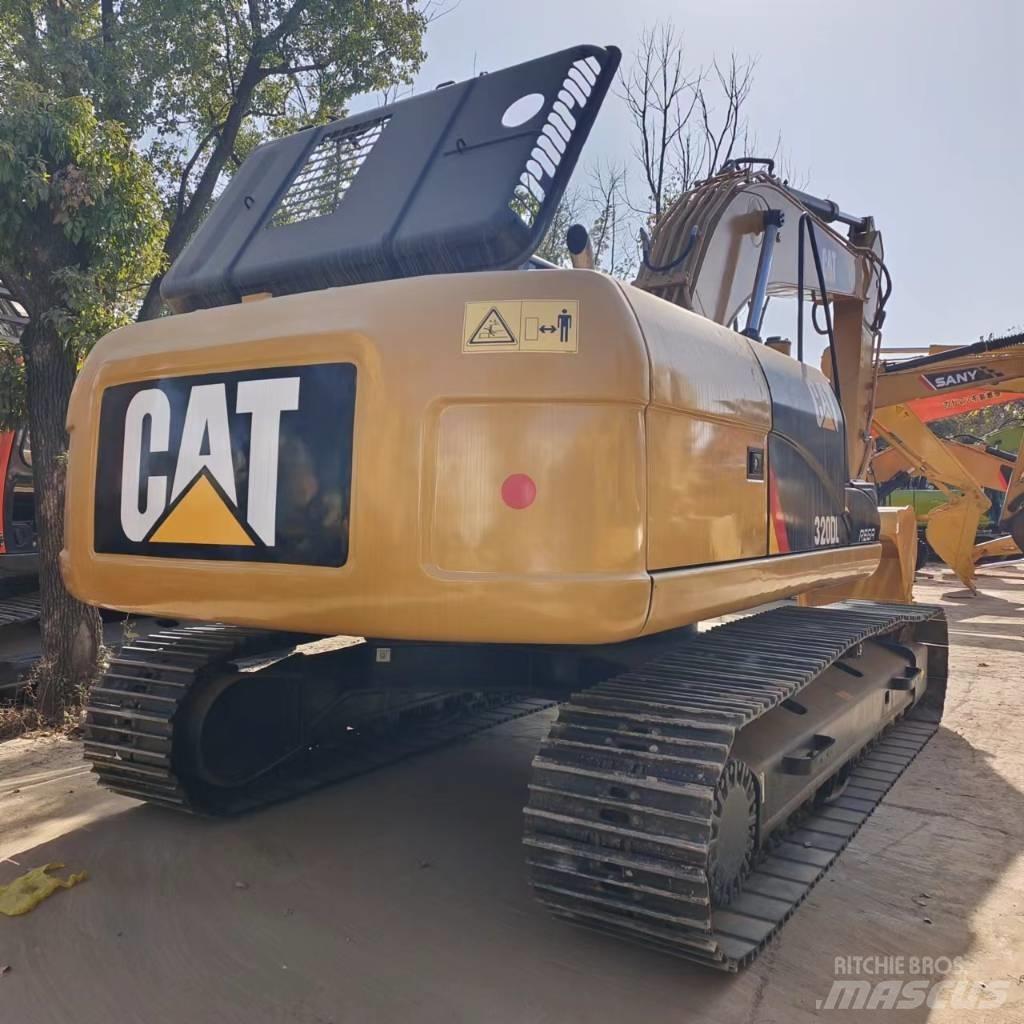 CAT 320 D Rupsgraafmachines