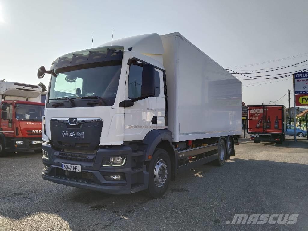 MAN TGS 26.360 Bakwagens met gesloten opbouw