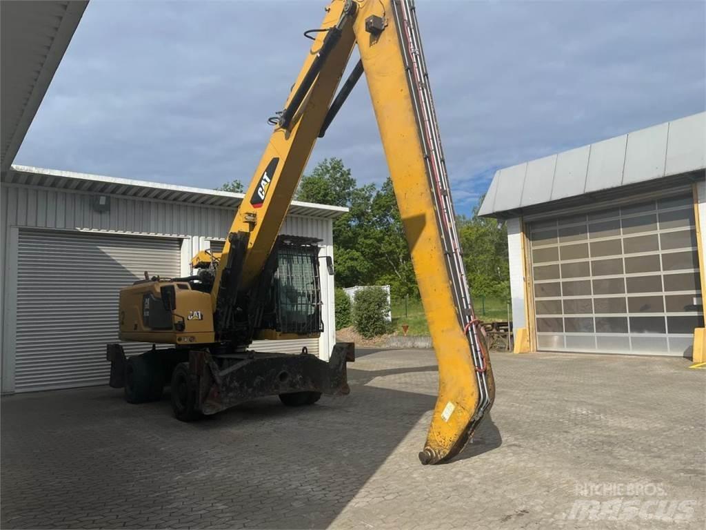 CAT MH3026 Wielgraafmachines