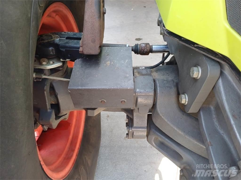CLAAS Axion 850 Tractoren
