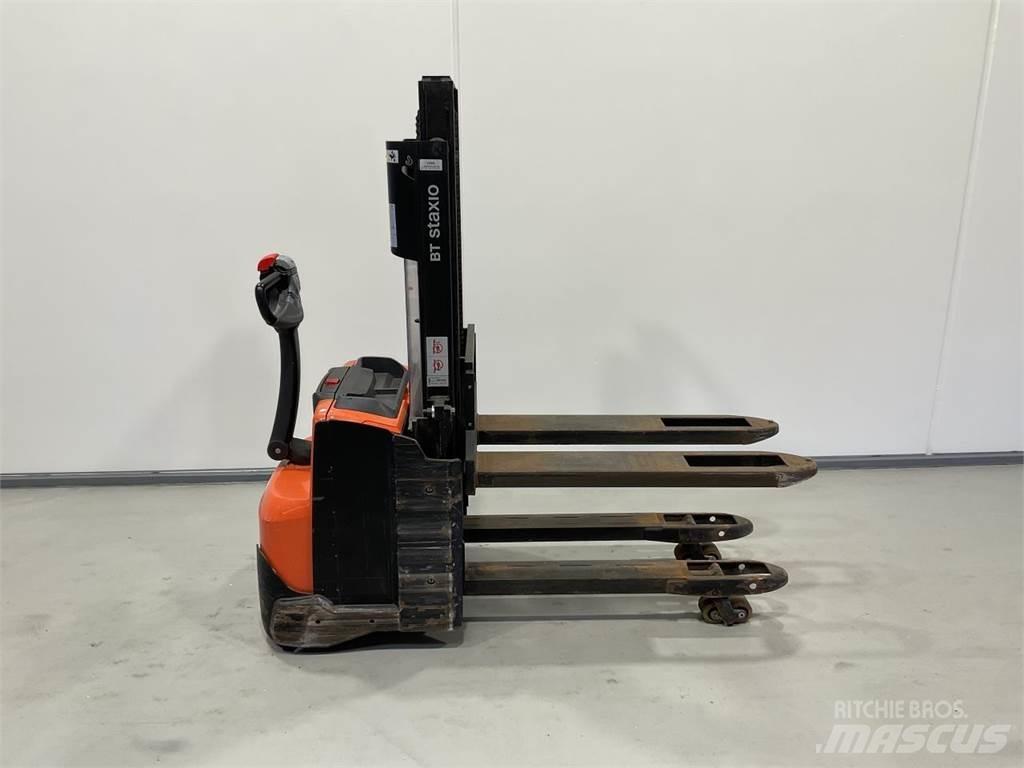 Toyota SWE200D Zelfrijdende stapelaars