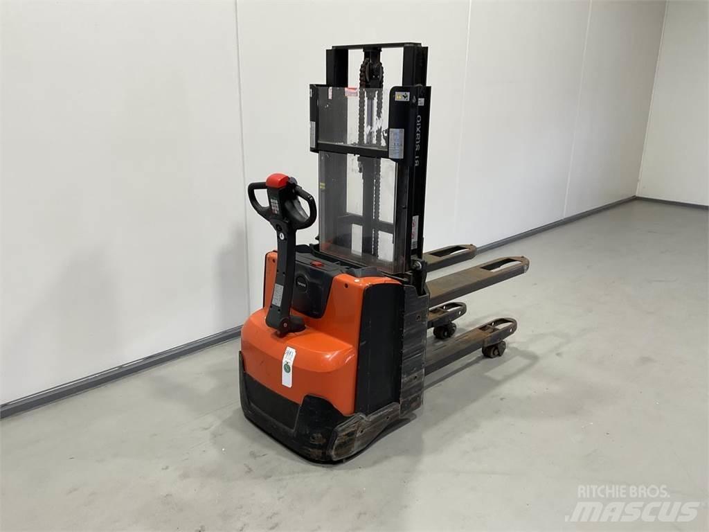 Toyota SWE200D Zelfrijdende stapelaars
