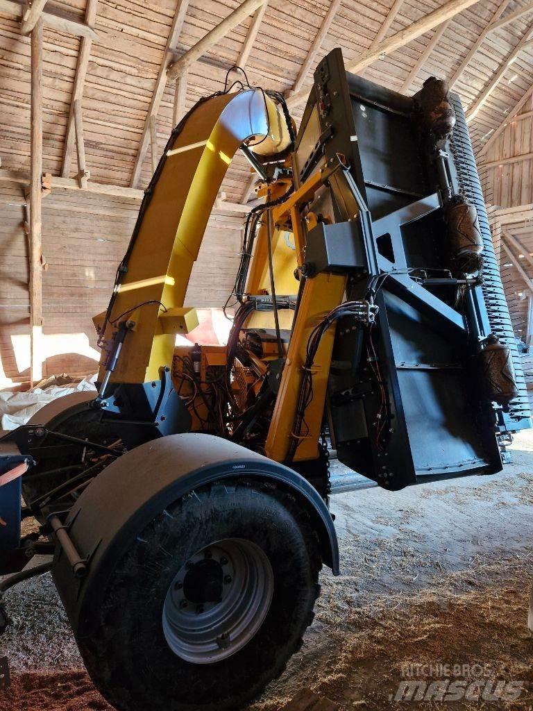 Elho Cobra 7710 T Getrokken veldhakselaar