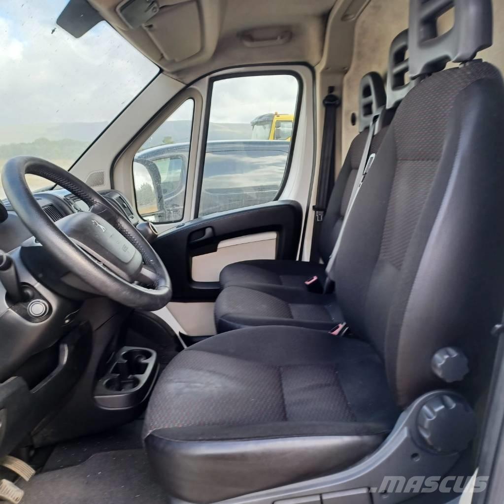 Peugeot Boxer Bestelwagens met open laadbak