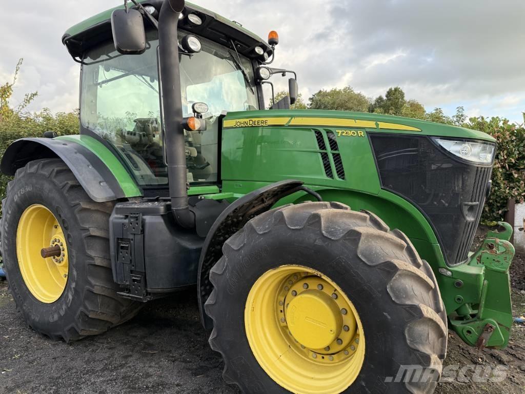 John Deere 7230 R Tractoren