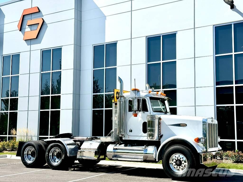 Peterbilt 378 Trekkers
