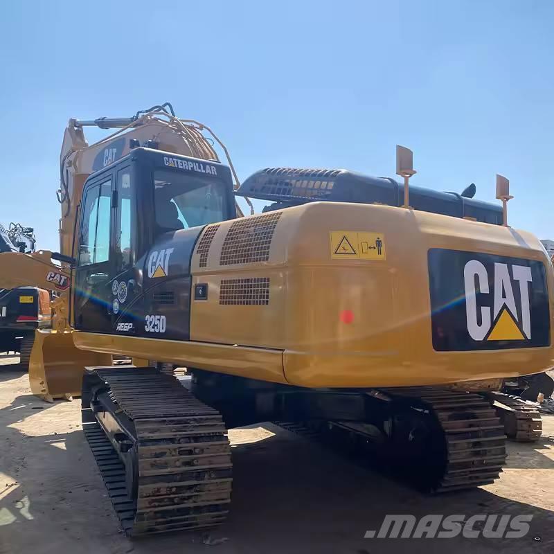 CAT 325 D Rupsgraafmachines