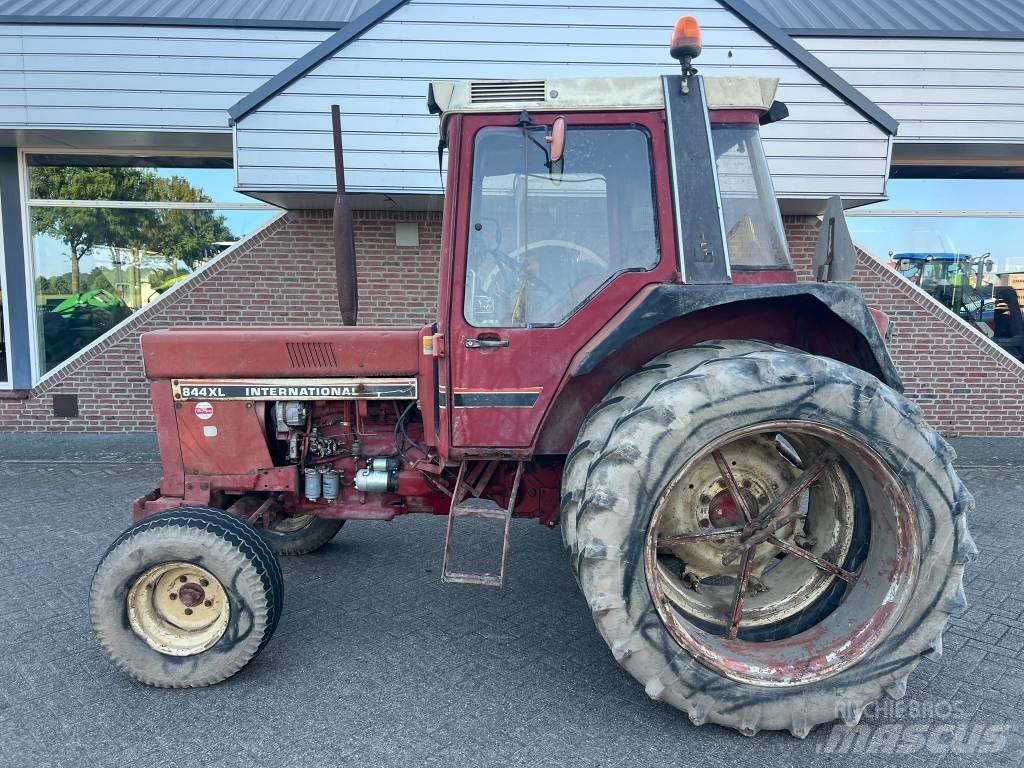 International 844xl Tractoren