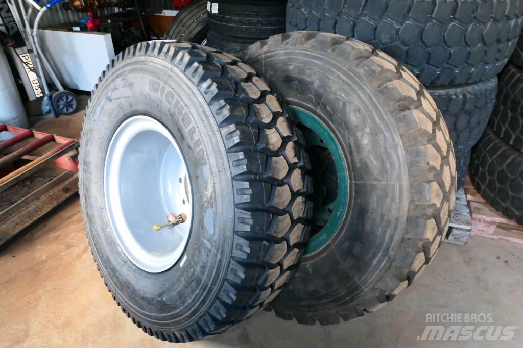 Michelin 395/85R20 Banden, wielen en velgen