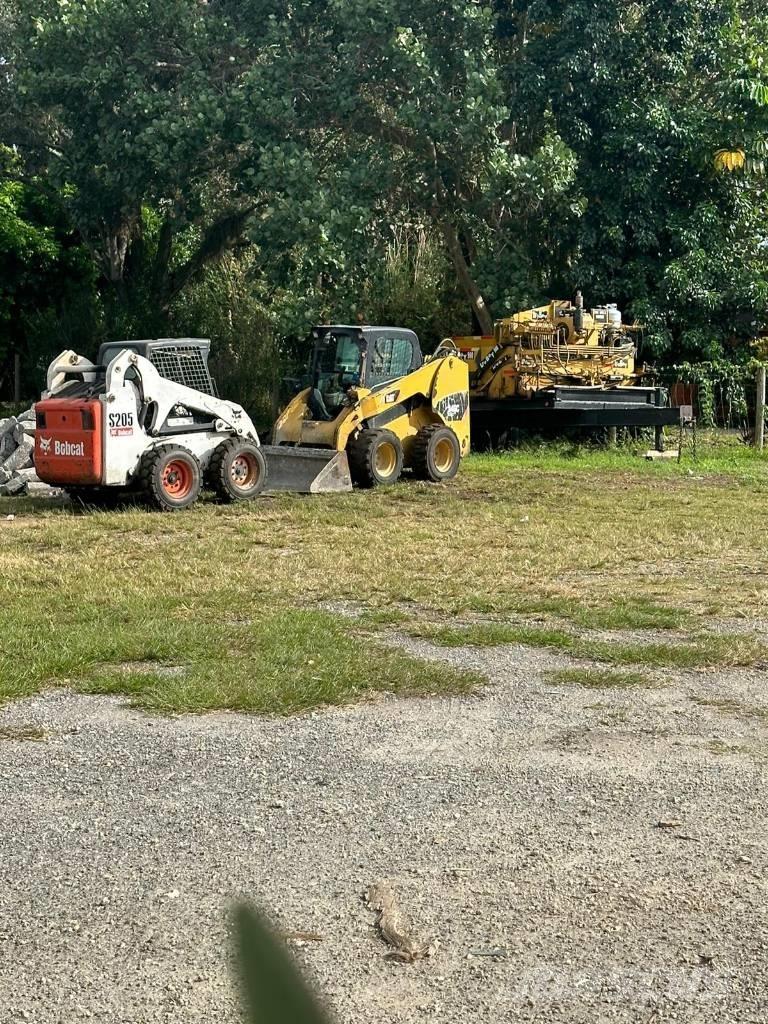 CAT 246 C Schrankladers