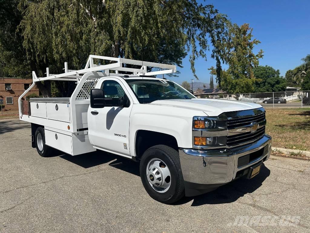 Chevrolet 3500 HD Bestelwagens met open laadbak