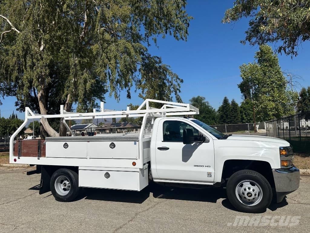Chevrolet 3500 HD Bestelwagens met open laadbak