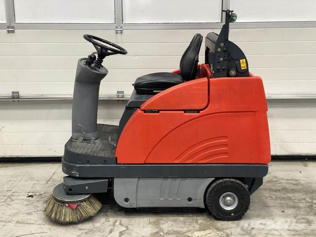 Hako B980 Veegschrobmachines