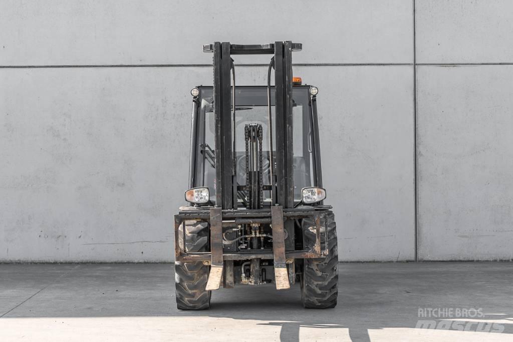 Manitou MC 25-4 Diesel heftrucks