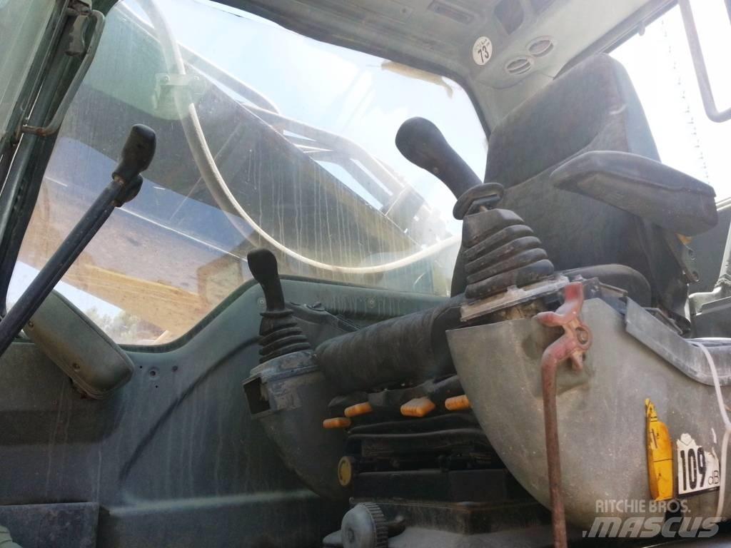Volvo EC 460 Rupsgraafmachines