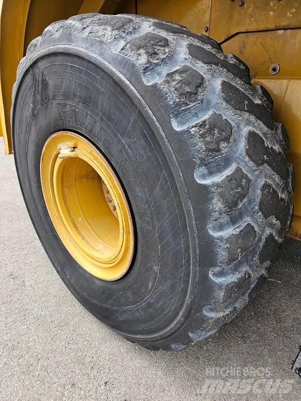CAT 966K Wielladers