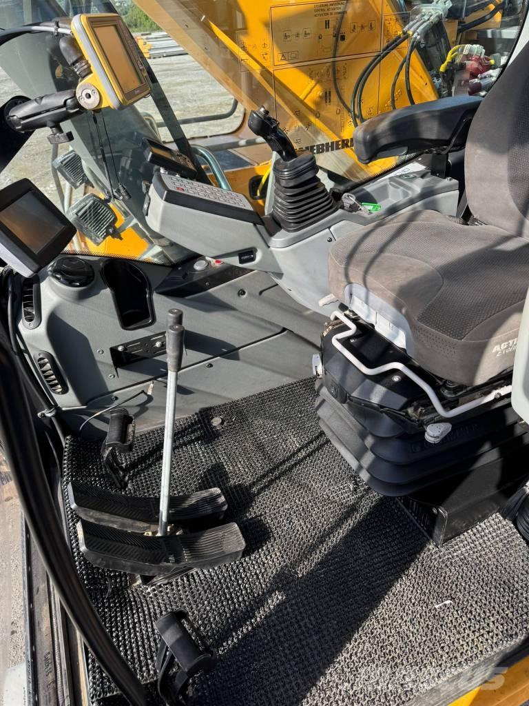 Liebherr R 936 LC Rupsgraafmachines