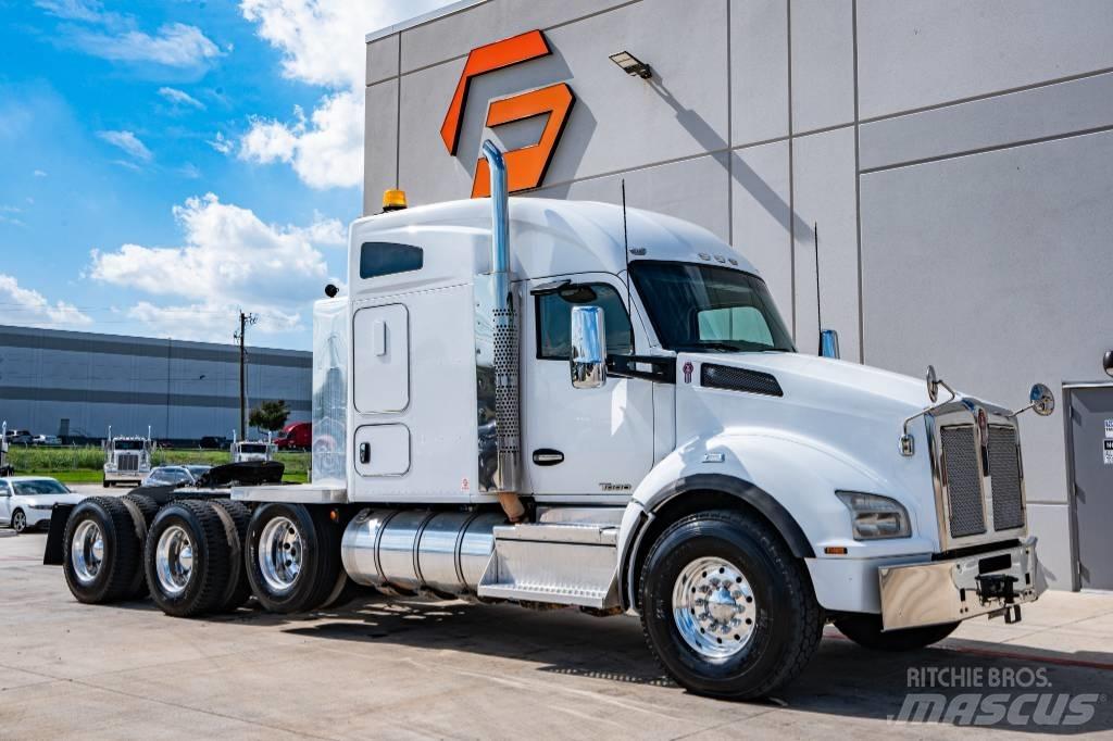 Kenworth T 880 Trekkers