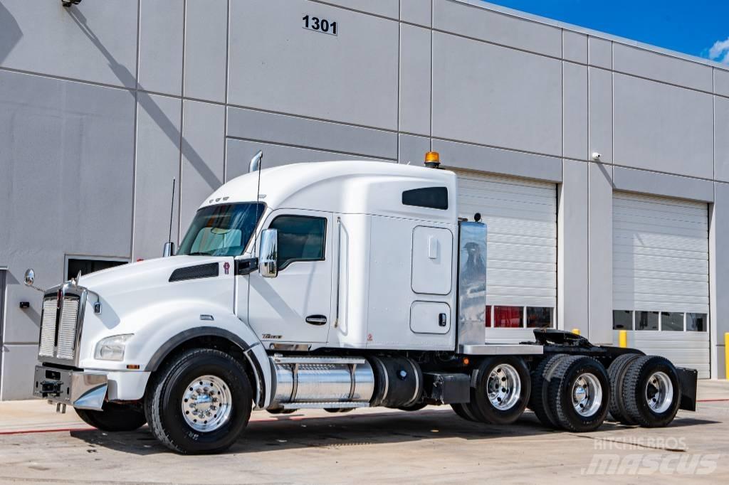Kenworth T 880 Trekkers