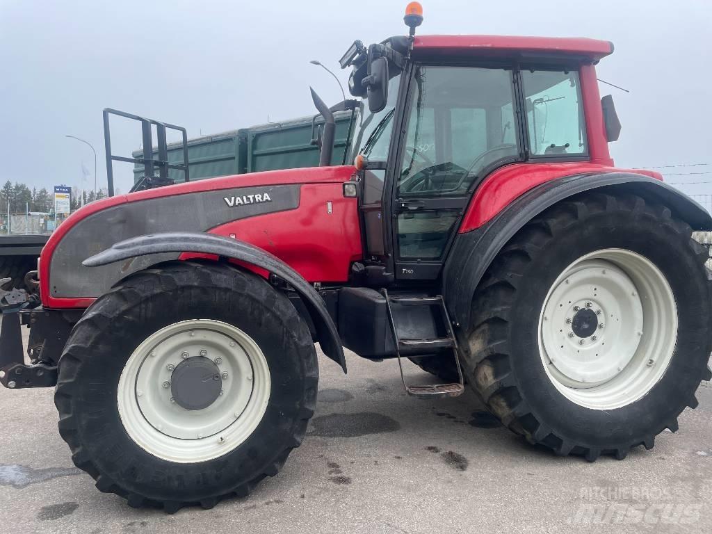 Valtra T 190 Tractoren