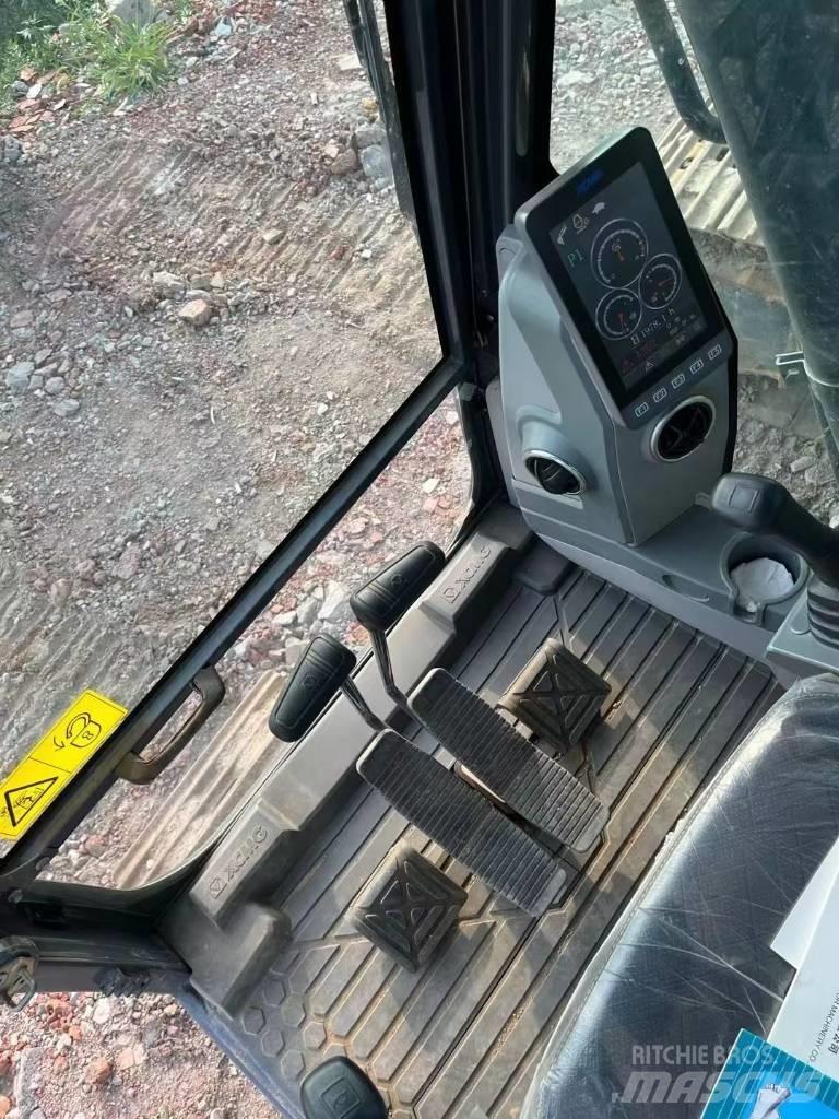 XCMG XE200DA Rupsgraafmachines