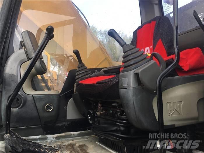 CAT 320 D Rupsgraafmachines