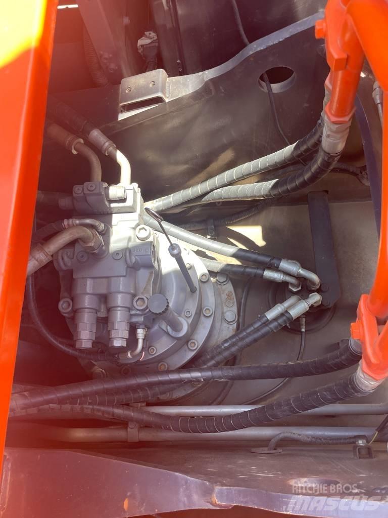Hitachi ZX 240 Rupsgraafmachines