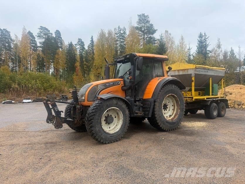 Valtra N142 Tractoren