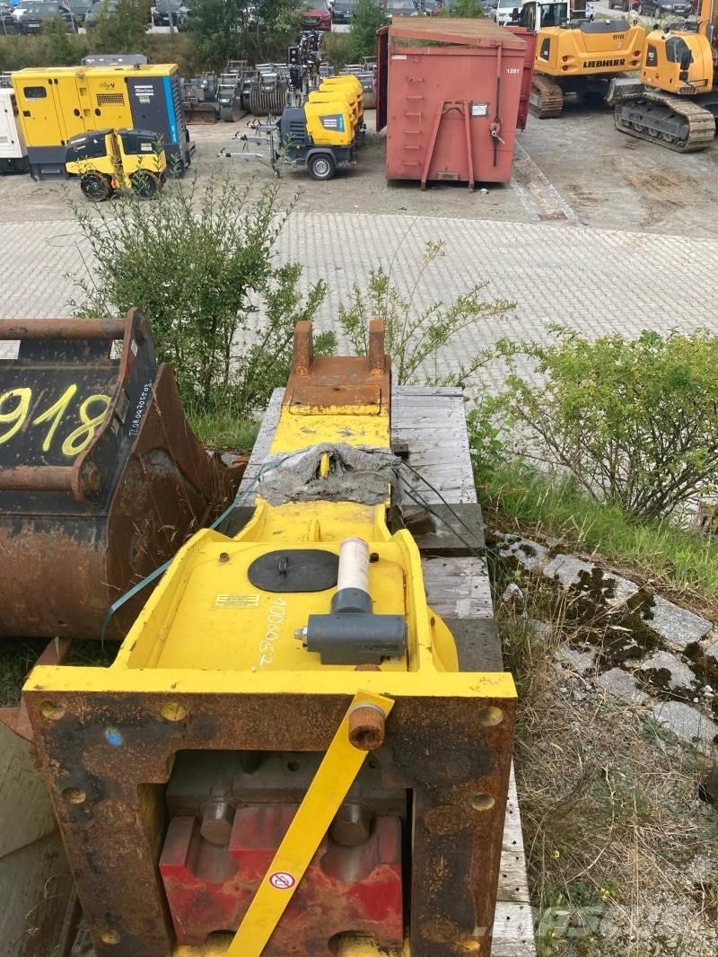 Epiroc HB3100 Hamers en brekers