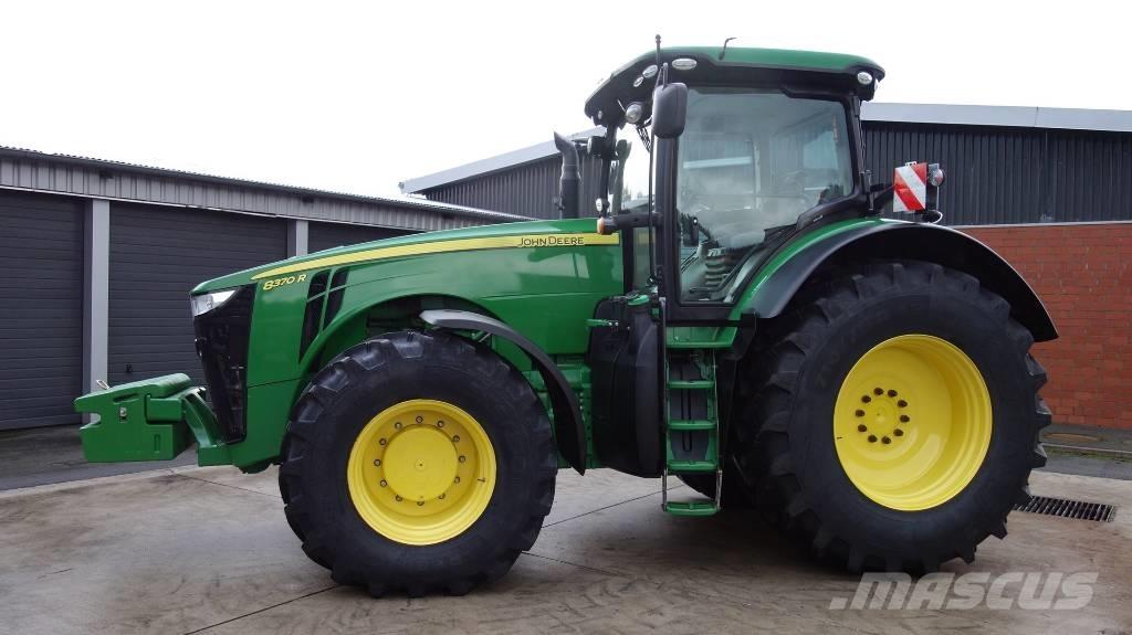 John Deere 8370 R Tractoren