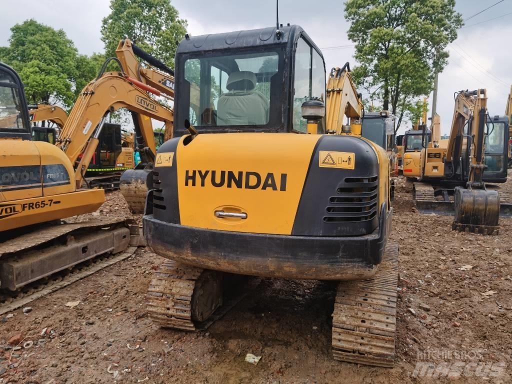 Hyundai R60 Rupsgraafmachines